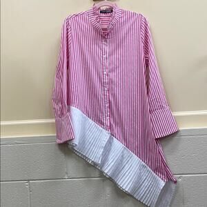 Gabby Isabella NWT Pink White Casual Button Down with Asymmetrical Design shirt